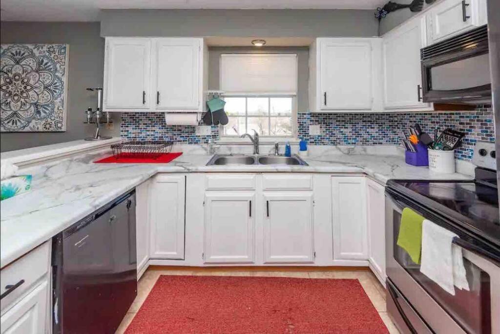 Apartamento 20min To International Airport! 10min To Pnc Music! Wifi